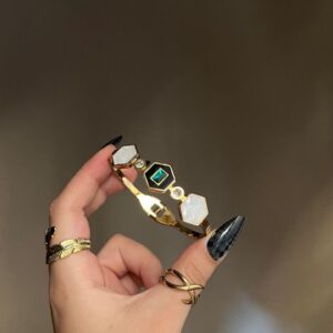 N 12 اسورة  جولد بليتد